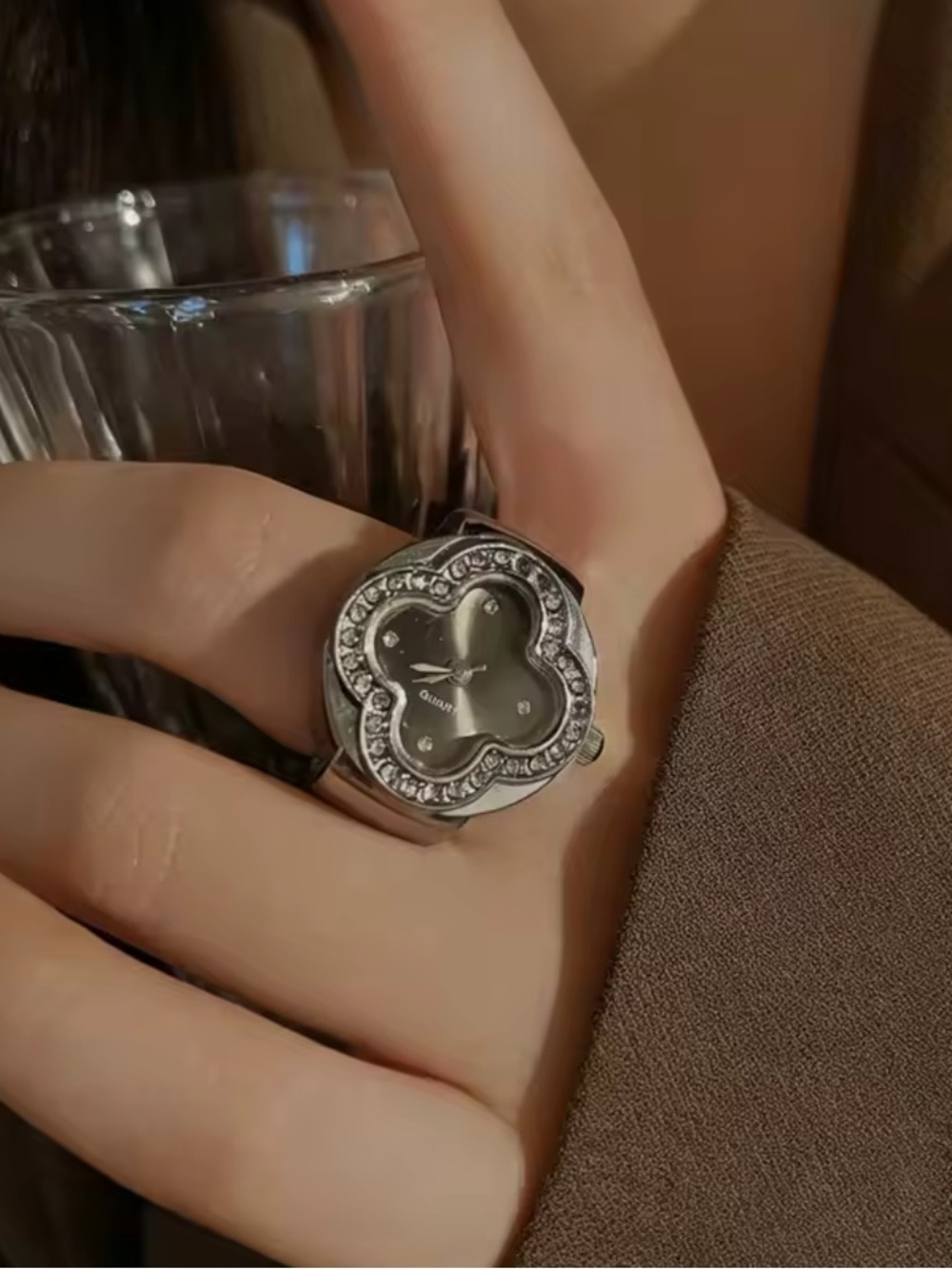 Elegant Silver Flower-Shaped Statement Ring watch with Clear Stones
